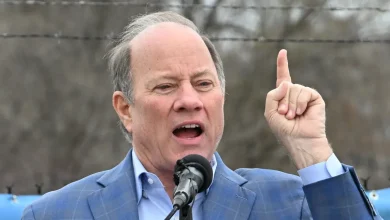 Mike Duggan ends independent campaign for Michigan governor