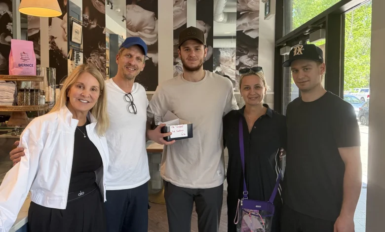 Montreal bakery behind Dobeš-inspired cookie gets visit from the Habs goalie himself