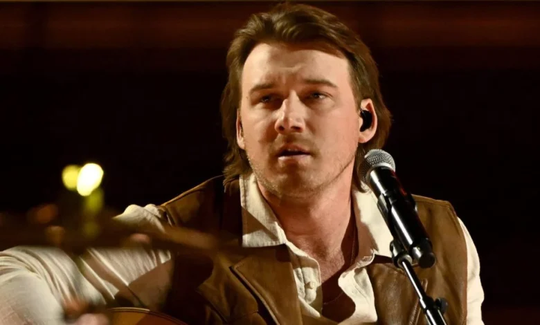Morgan Wallen Flips Piano After Onstage Tech Issues