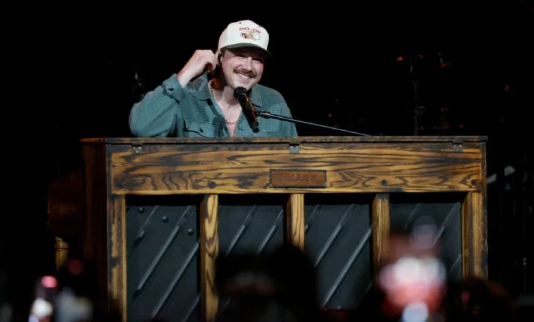 Morgan Wallen Flips Piano After 'Sand In My Boots' Glitch in Denver