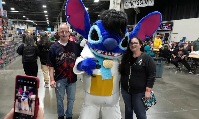 'Motor City Comic Con' is here and you can meet William Shatner