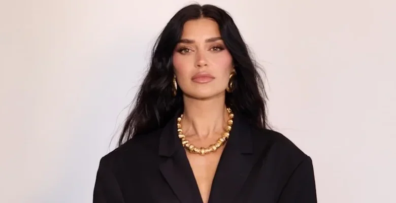 NL Model Teams Up with Khloe Kardashian for New Hulu Show