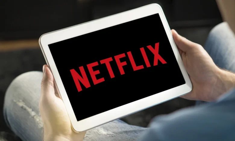 Netflix Sued by Republican Texas Attorney General, Who Alleges Service Is Designed to Be 'Addictive' and Is 'Spying' on Users