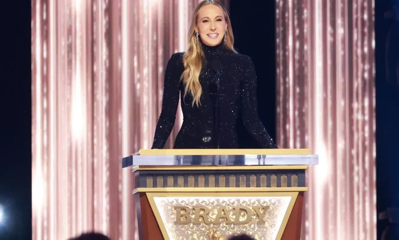 Nikki Glaser Shares How She Prepared for Breakout Moment at Tom Brady Roast