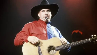 Nobody Wanted To Help Garth Brooks Write This Song (And It Ended up Being His First No. 1 in 1989)