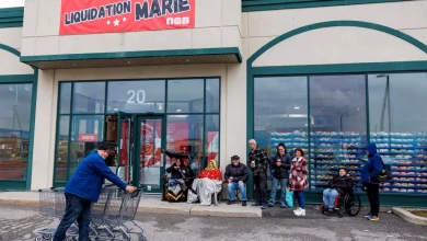 Nouvelle succursale de Liquidation Marie | Des gens en file dès 5 h à Granby