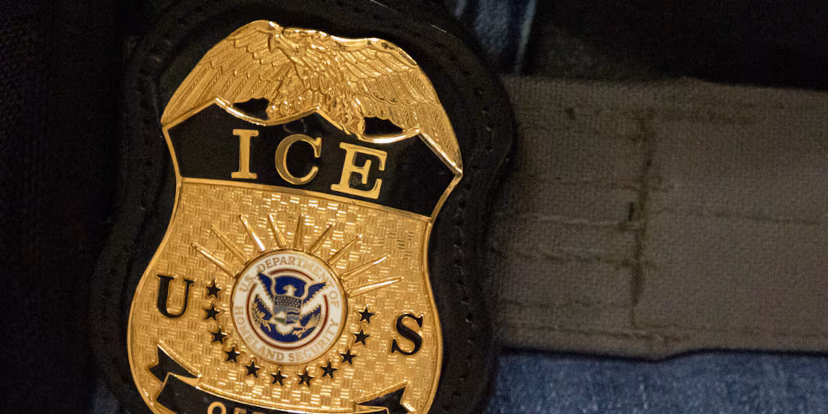 Nueva York restringirá cooperación con el ICE pese a las amenazas del zar fronterizo