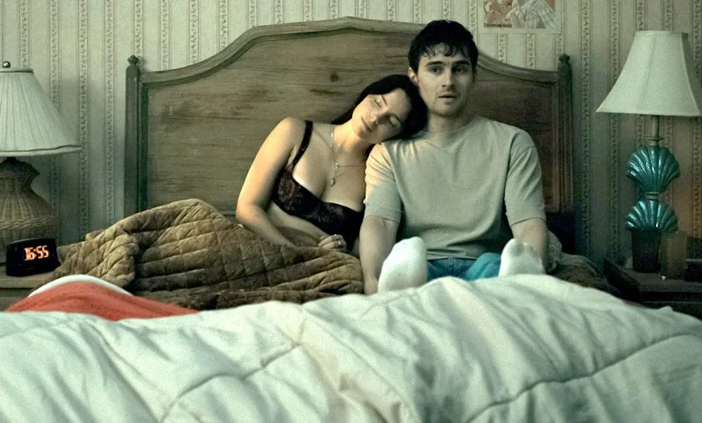 'Obsession' Review: Solid horror flick makes a star out of Inde Navarrette