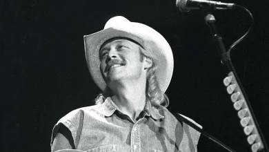 On This Day in 1995, Alan Jackson Released a Hit Single That Was Never Meant To See the Light of Day