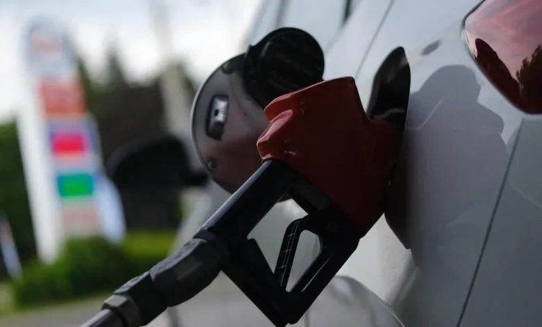 Ontario gas prices expected to climb and fall this week