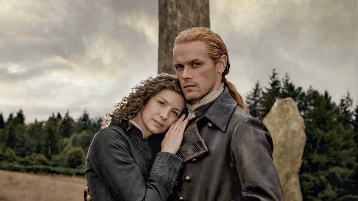 Outlander's Caitríona Balfe slammed by Shotts locals after star brands town an "armpit"