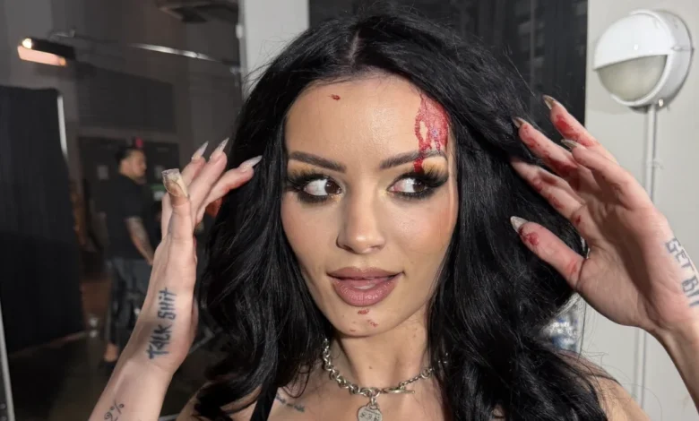 Paige Split Open On WWE SmackDown