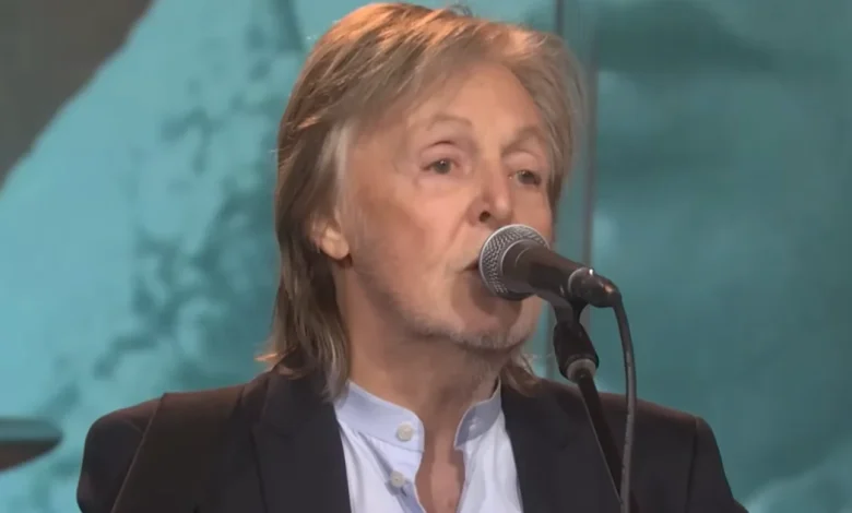 Paul McCartney Sang Over SNL Goodnights
