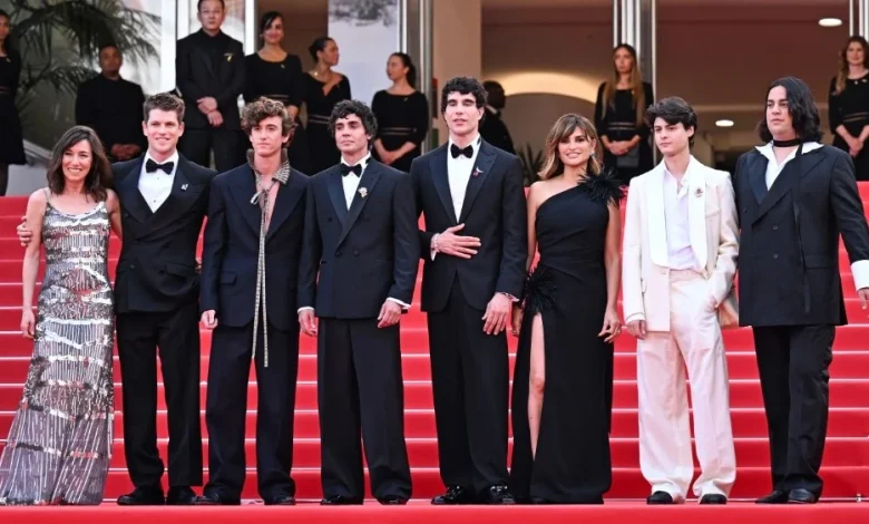 Penelope Cruz's 'The Black Ball' Earns 16-Minute Cannes Ovation