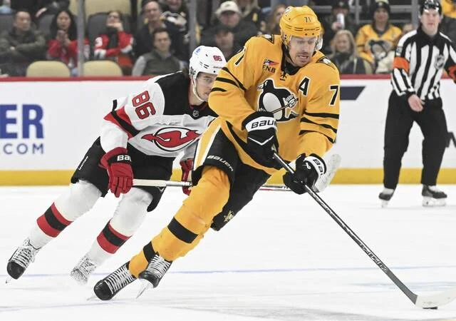 Penguins bring back Evgeni Malkin on 1-year contract extension