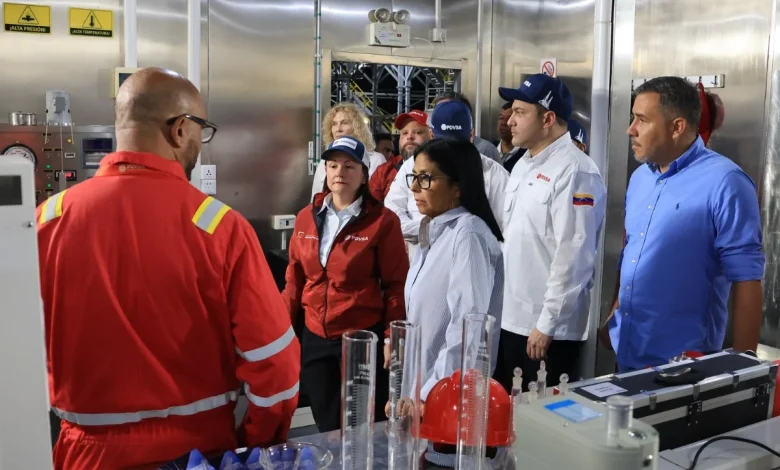 Petroleras extranjeras ya comienzan a instalarse en Venezuela, confirmó Delcy