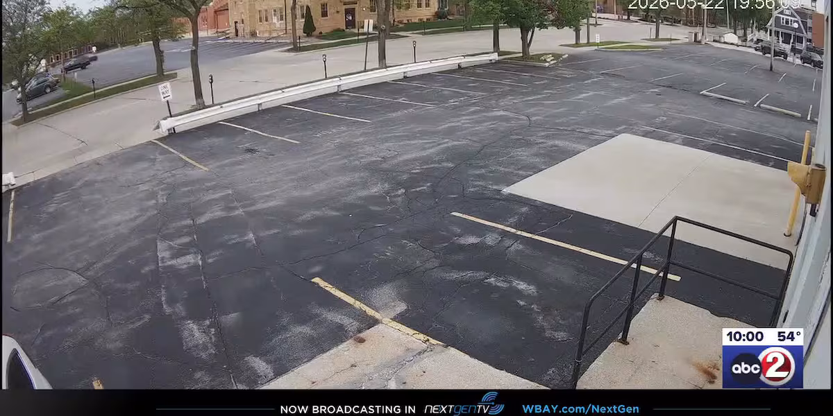 Police chase suspect through WBAY-TV parking lot, make arrest