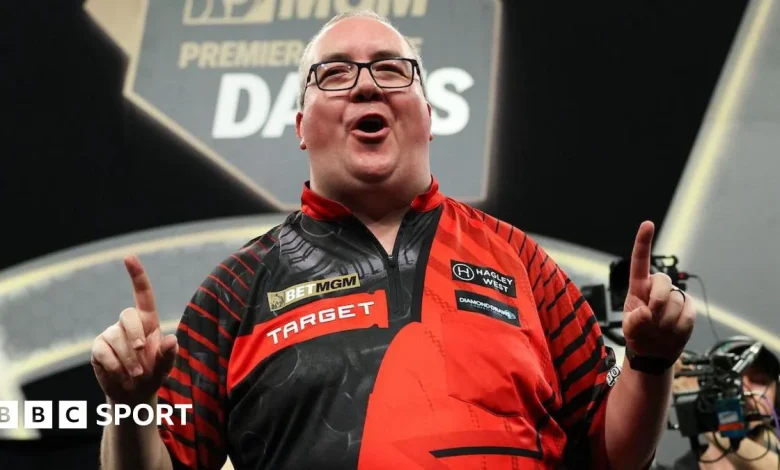 Premier League Darts 2026 results: Stephen Bunting beats Luke Humphries in Sheffield