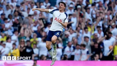 Premier League LIVE: Build-up, commentary, team news, score and live text updates