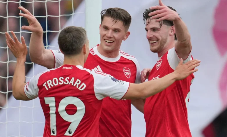 Premier League title race: Arsenal have 'flipped the pressure' onto Man City by taking a six-point lead, says Jamie Redknapp