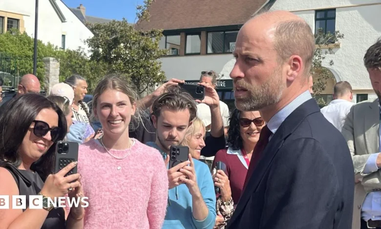 Prince William visits newly built Cornish suburb of Newquay