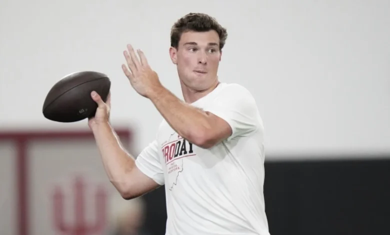 Raiders OC Gives Fernando Mendoza Rare Compliment for a 1st-Year Quarterback
