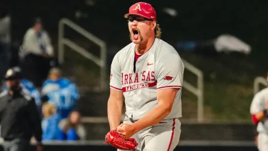 Razorbacks Withstand Wildcats in Friday Night Win