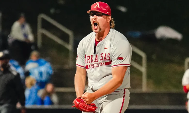 Razorbacks Withstand Wildcats in Friday Night Win
