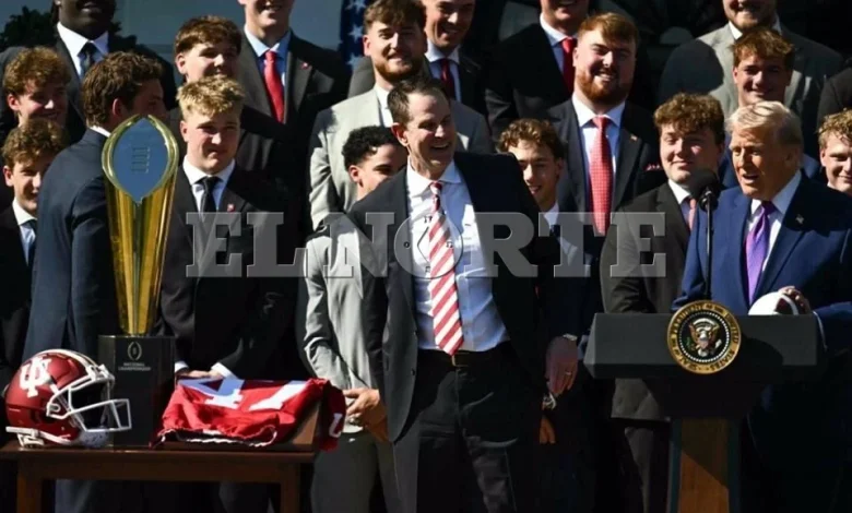 Recibe Trump a los Indiana Hoosiers en la Casa Blanca