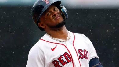 Red Sox struggling to win at Fenway Park