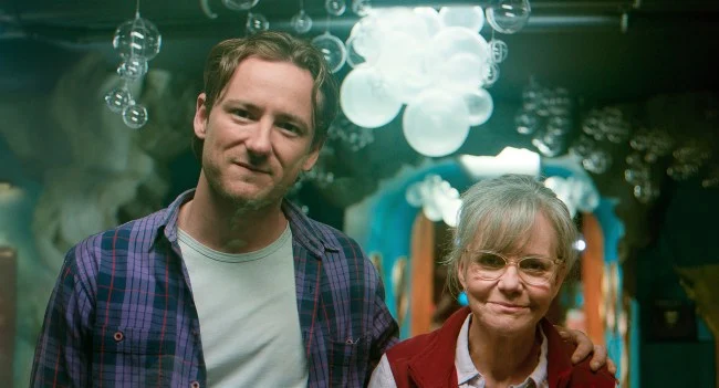 Remarkably Bright Creatures Film Review: Sally Field, Octopus, & More