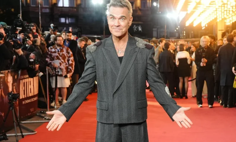 Robbie Williams and Ellen DeGeneres spotted together in Cotswolds pub