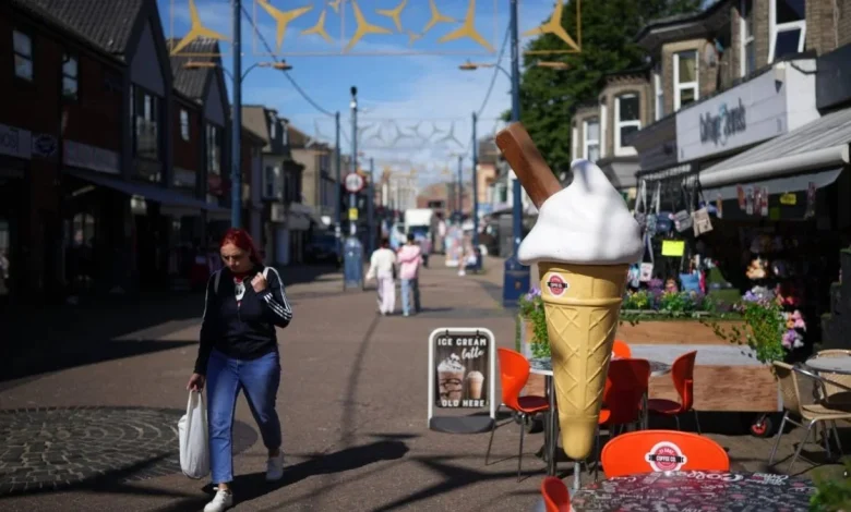 Rupert Lowe draws 350 to Restore Britain event in Great Yarmouth