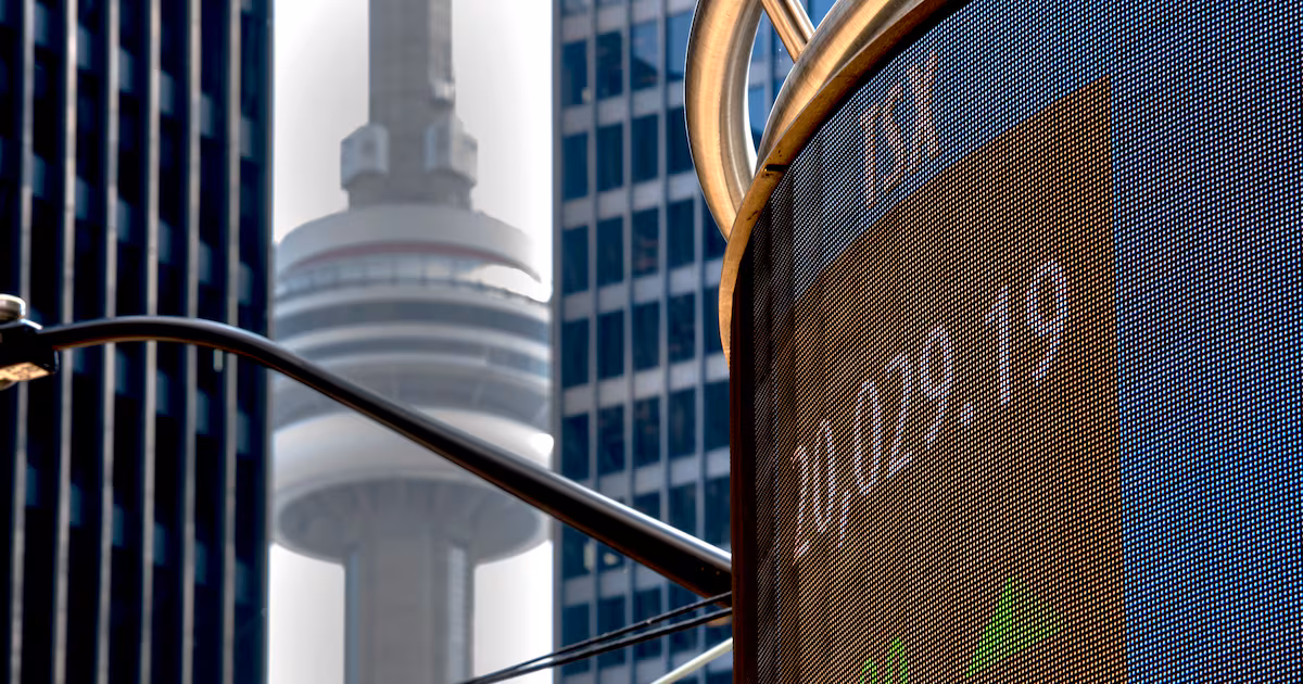 S&P/TSX composite closes higher, U.S. stock markets also climb