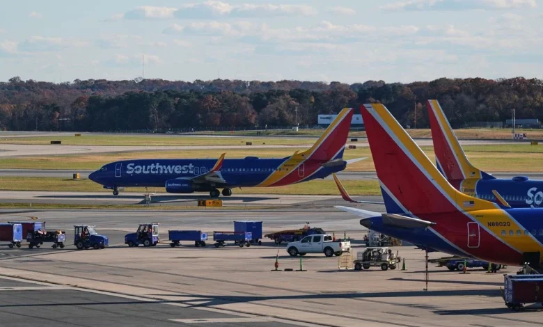 SUN: Southwest planes clip wings at BWI