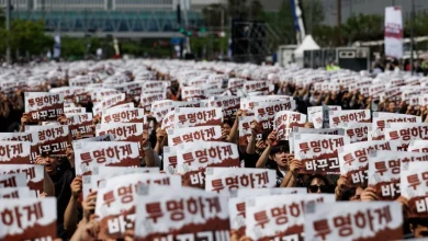 Samsung workers set to strike at worst possible time