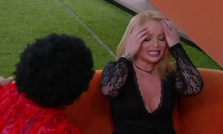 Sandra Itzel se va en contra de Curvy en La Casa de los Famosos 6