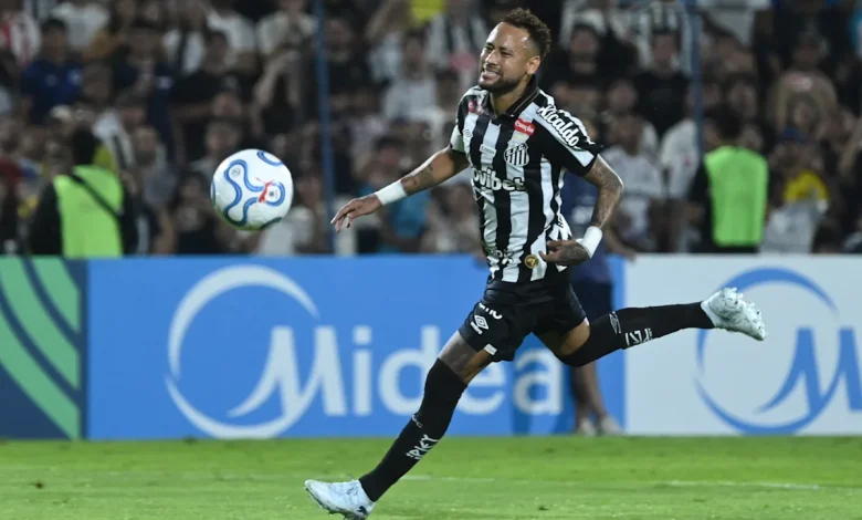 📹 Santos draw with Neymar goal, pat for Robinho Jr in celebration