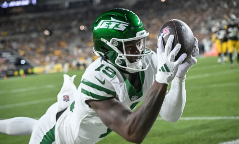Seahawks To Acquire WR Irvin Charles From Jets