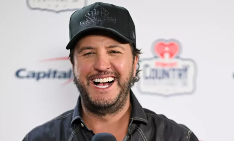 See Luke Bryan Show Off Golf Swing Backstage With Kane Brown, George Birge