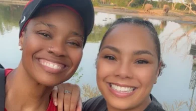 She was flying across the country for a blind date. But she fell for her flight attendant