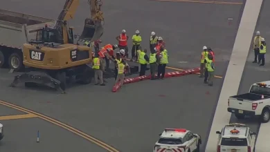 Sinkhole causes delays, cancellations at LaGuardia Airport