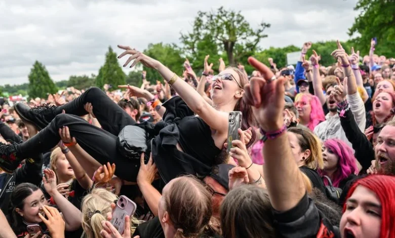Slam Dunk South 2026 cheap last minute tickets, afterparties and best way to get back to London