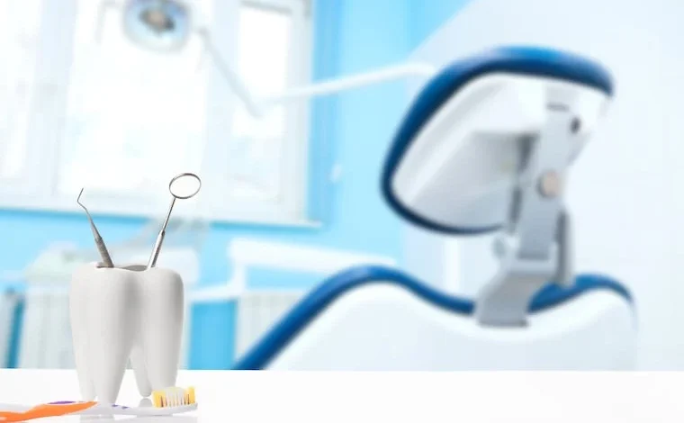 Smiles on the Square dental patients in Philly should get tested for HIV, hepatitis, health department says