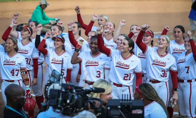 Softball Run-Rules Florida, 9-1, to Secure 10th SEC Tournament Championship Appearance