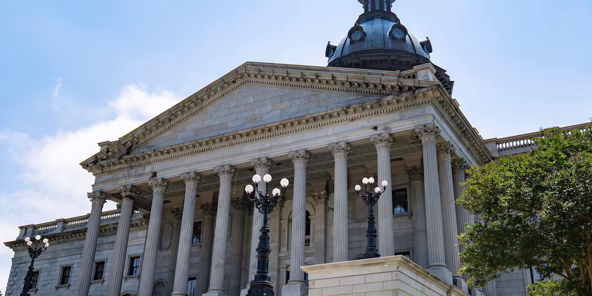 South Carolina lawmakers advance pay raise in state budget