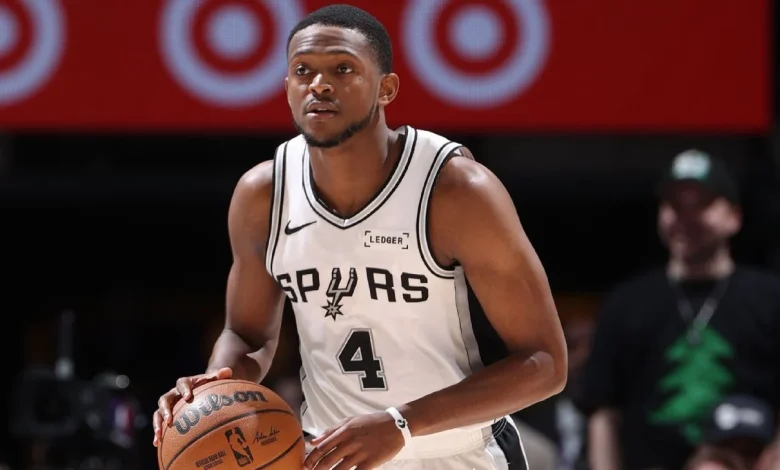 Spurs' De'Aaron Fox (ankle) out again for Game 2 vs. Thunder