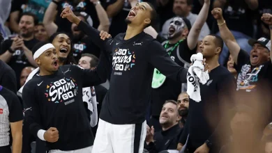 Spurs bounce back, beat Timberwolves by 38 to even series