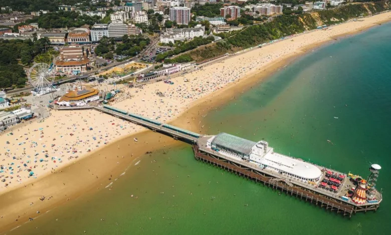 Staff and volunteers keep BCP beaches welcoming over bank holiday weekend