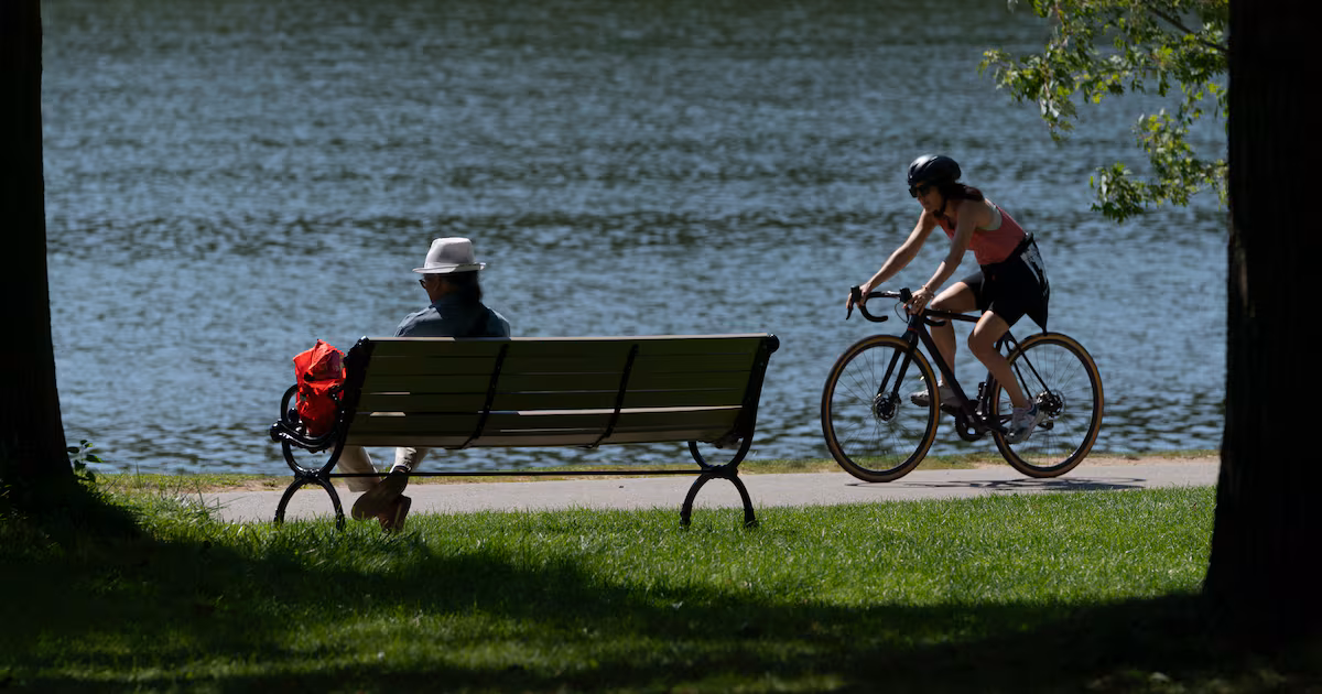 Summer weather arrives in Toronto just in time for the Victoria Day long weekend